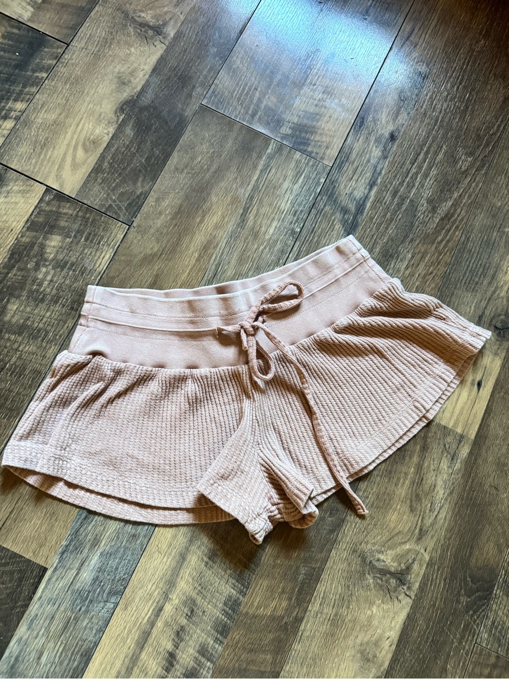 Waffle Knit Ruffle Lounge Shorts - Warm Beige